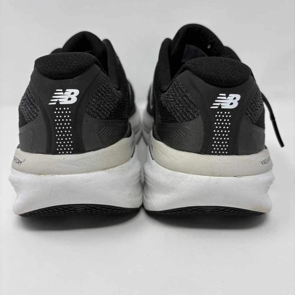 New Balance Fresh Foam X 860v15 Women's Size 9 Wide Black White Running Shoes